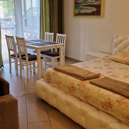 Palanga Apartaments - Mickeviciaus 8 Εξωτερικό φωτογραφία